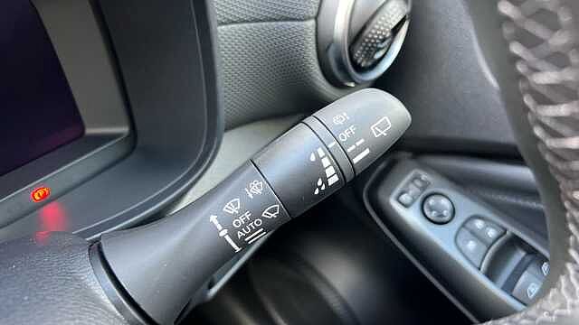 Nissan Juke HAT 1.0 Dig-t 114ps N-connecta