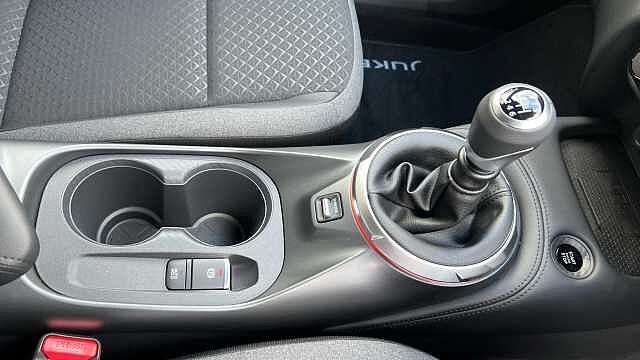 Nissan Juke HAT 1.0 Dig-t 114ps N-connecta