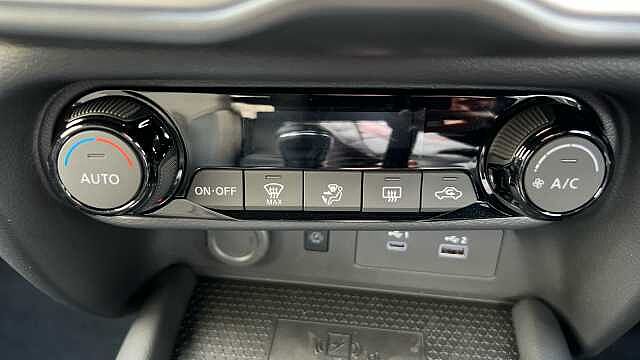 Nissan Juke HAT 1.0 Dig-t 114ps N-connecta