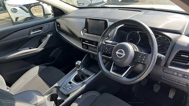 Nissan Qashqai 1.3 DiG-T MH Acenta Premium 5dr