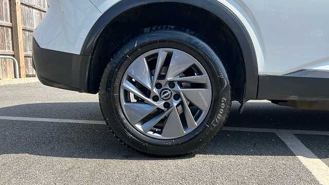 Nissan Qashqai 1.3 DiG-T MH Acenta Premium 5dr