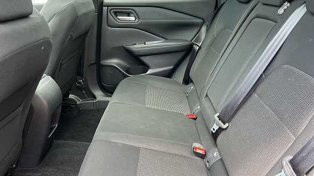 Nissan Qashqai 1.3 DiG-T MH 158 Acenta Prem [Glass Rf] 5dr Xtron