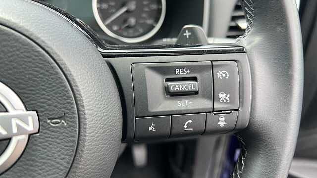 Nissan Qashqai 1.3 DiG-T MH 158 Acenta Prem [Glass Rf] 5dr Xtron