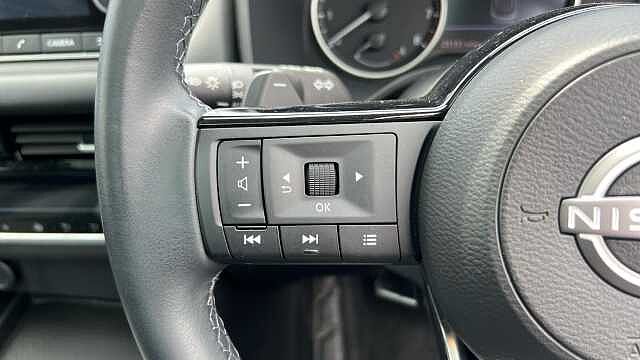 Nissan Qashqai 1.3 DiG-T MH 158 Acenta Prem [Glass Rf] 5dr Xtron