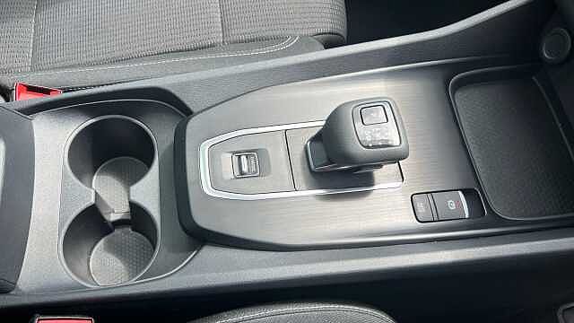 Nissan Qashqai 1.3 DiG-T MH 158 Acenta Prem [Glass Rf] 5dr Xtron