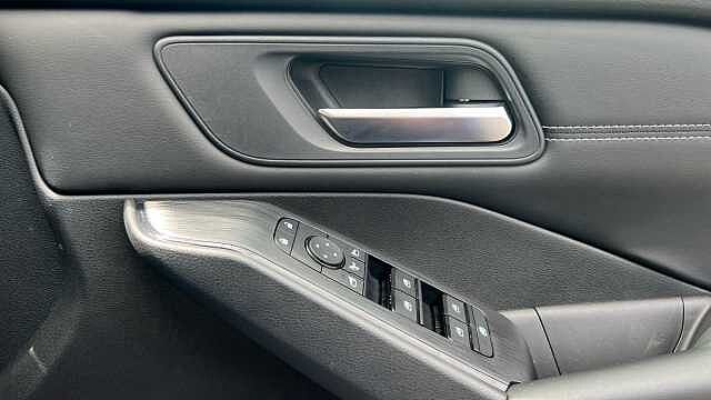 Nissan Qashqai 1.3 DiG-T MH 158 Acenta Prem [Glass Rf] 5dr Xtron