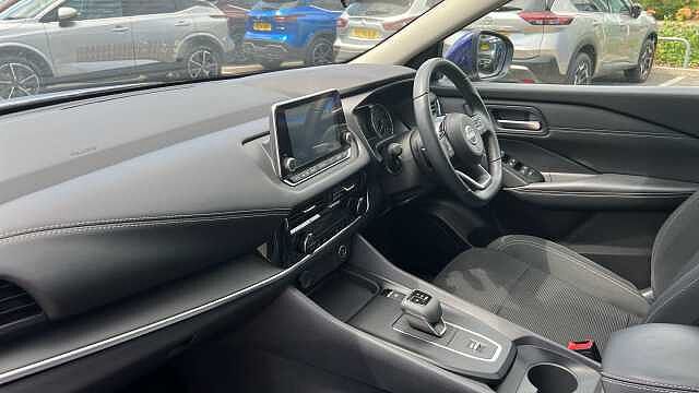 Nissan Qashqai 1.3 DiG-T MH 158 Acenta Prem [Glass Rf] 5dr Xtron