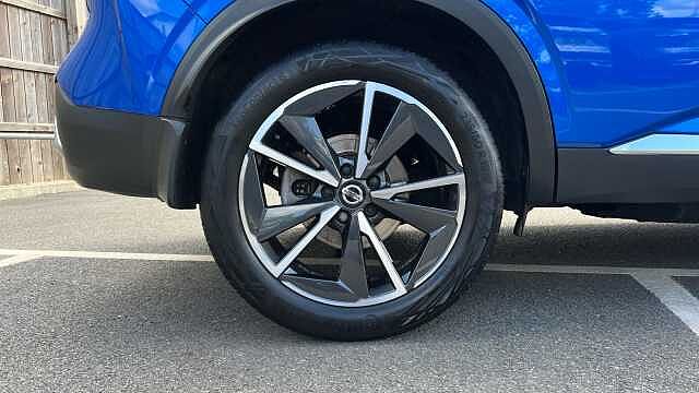 Nissan Qashqai 1.3 DiG-T MH Tekna 5dr