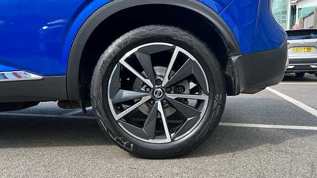 Nissan Qashqai 1.3 DiG-T MH Tekna 5dr