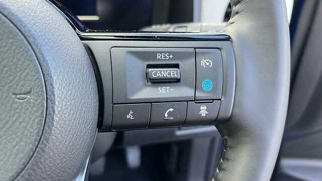 Nissan Qashqai 1.3 DiG-T MH Tekna 5dr