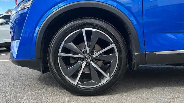 Nissan Qashqai 1.3 DiG-T MH Tekna 5dr