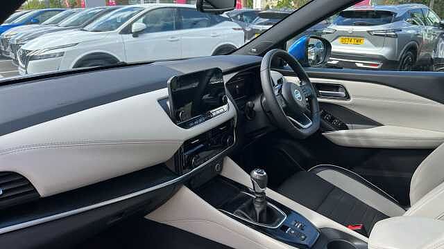 Nissan Qashqai 1.3 DiG-T MH Tekna 5dr