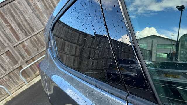 Nissan Juke 1.6 Hybrid N-Connecta 5dr Auto