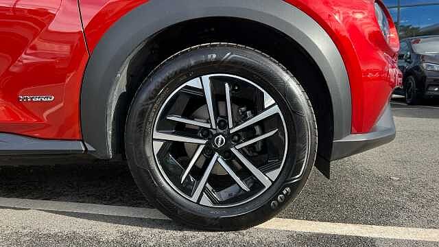 Nissan Juke 1.6 Hybrid N-Connecta 5dr Auto