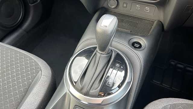 Nissan Juke 1.6 Hybrid N-Connecta 5dr Auto