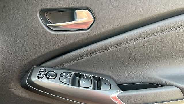 Nissan Juke 1.6 Hybrid N-Connecta 5dr Auto