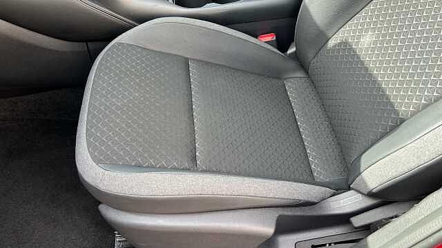 Nissan Juke 1.6 Hybrid N-Connecta 5dr Auto