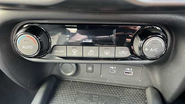 Nissan Juke 1.6 Hybrid N-Connecta 5dr Auto