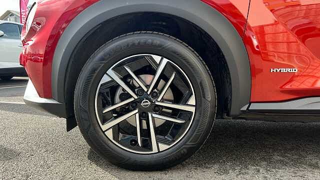 Nissan Juke 1.6 Hybrid N-Connecta 5dr Auto