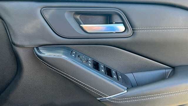 Nissan Qashqai 1.3 DiG-T MH N-Connecta 5dr