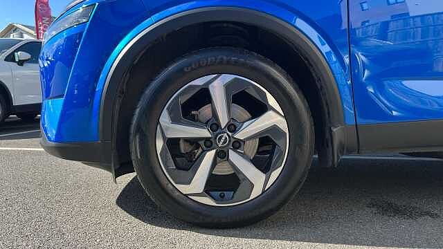 Nissan Qashqai 1.3 DiG-T MH N-Connecta 5dr