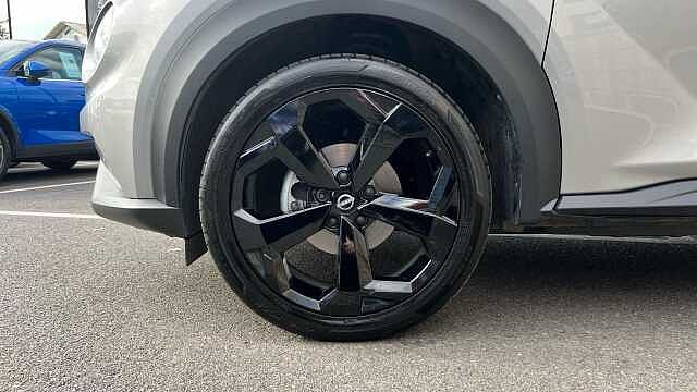 Nissan Juke 1.0 DiG-T Tekna 5dr DCT