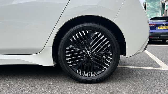 Nissan LEAF 110kW N-Connecta 39kWh 5dr Auto