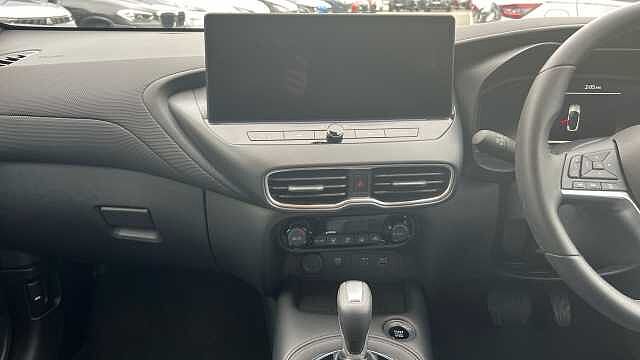 Nissan Juke 1.0 DiG-T N-Connecta 5dr DCT