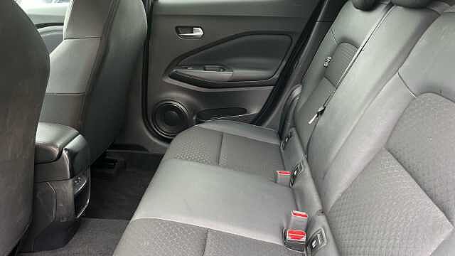 Nissan Juke 1.0 DiG-T N-Connecta 5dr DCT