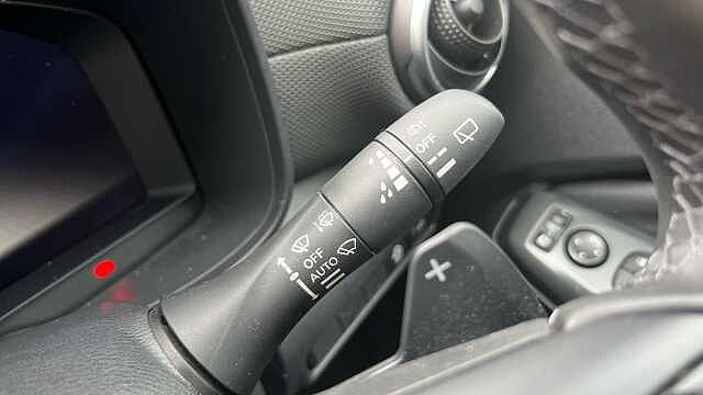 Nissan Juke 1.0 DiG-T N-Connecta 5dr DCT