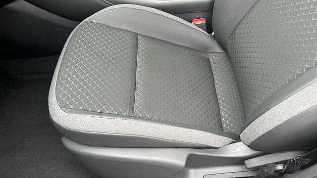 Nissan Juke 1.0 DiG-T N-Connecta 5dr DCT