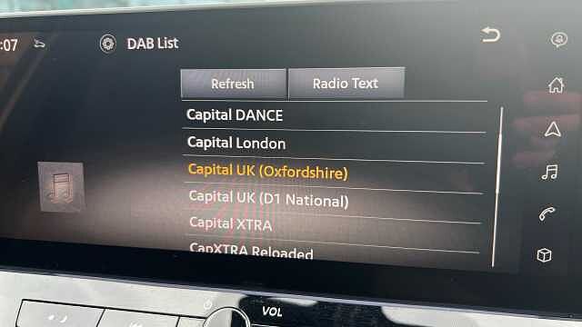 Nissan Juke 1.0 DiG-T N-Connecta 5dr DCT