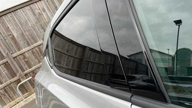 Nissan Juke 1.0 DiG-T N-Connecta 5dr DCT