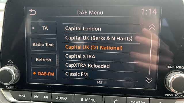 Nissan Qashqai 1.3 DiG-T MH Acenta Premium 5dr