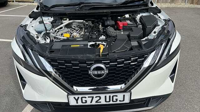 Nissan Qashqai 1.3 DiG-T MH Acenta Premium 5dr