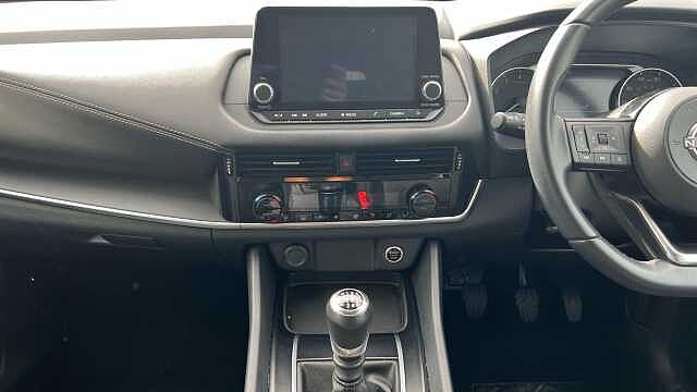 Nissan Qashqai 1.3 DiG-T MH Acenta Premium 5dr