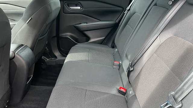 Nissan Qashqai 1.3 DiG-T MH Acenta Premium 5dr