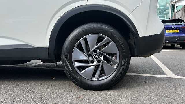 Nissan Qashqai 1.3 DiG-T MH Acenta Premium 5dr