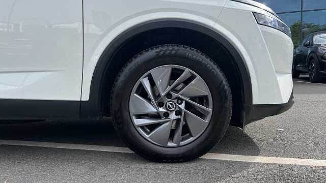 Nissan Qashqai 1.3 DiG-T MH Acenta Premium 5dr