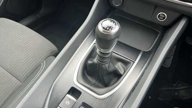 Nissan Qashqai 1.3 DiG-T MH Acenta Premium 5dr