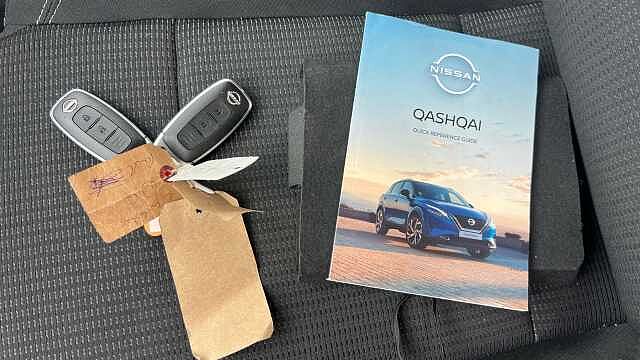 Nissan Qashqai 1.3 DiG-T MH Acenta Premium 5dr