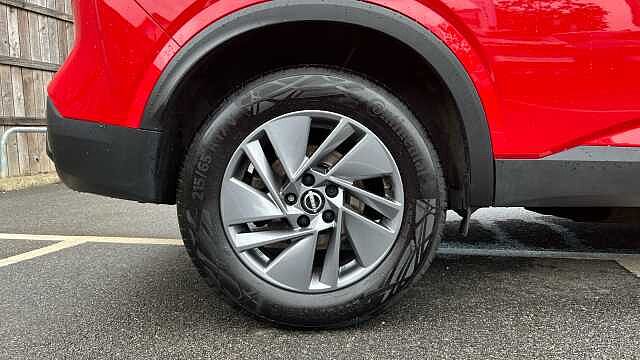 Nissan Qashqai 1.3 DiG-T MH Acenta Premium 5dr