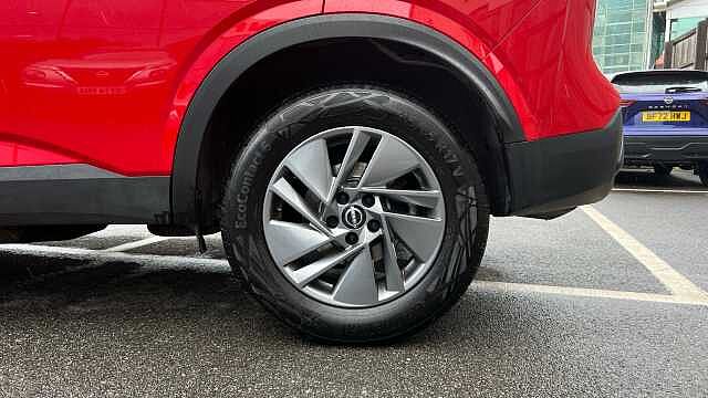 Nissan Qashqai 1.3 DiG-T MH Acenta Premium 5dr