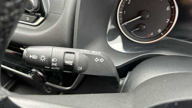 Nissan Qashqai 1.3 DiG-T MH Acenta Premium 5dr