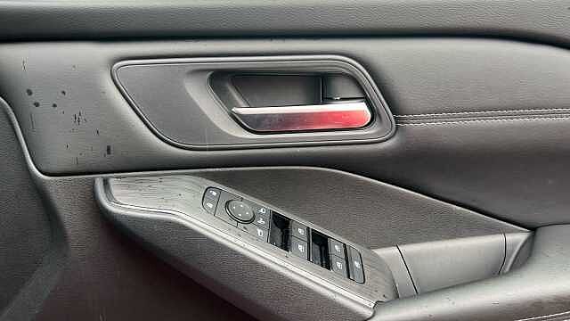 Nissan Qashqai 1.3 DiG-T MH Acenta Premium 5dr