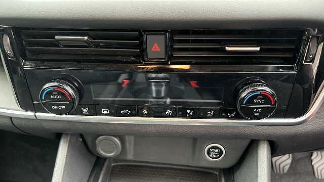 Nissan Qashqai 1.3 DiG-T MH Acenta Premium 5dr