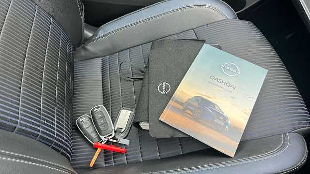 Nissan Qashqai 1.3 DiG-T MH Tekna 5dr