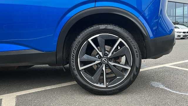 Nissan Qashqai 1.3 DiG-T MH Tekna 5dr