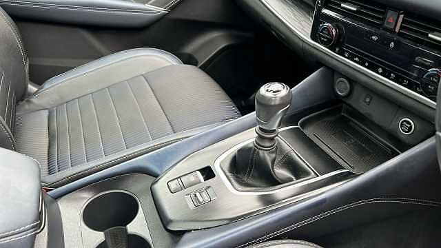 Nissan Qashqai 1.3 DiG-T MH Tekna 5dr