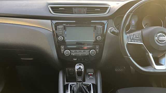 Nissan Qashqai 1.3 DiG-T 160 N-Connecta 5dr DCT